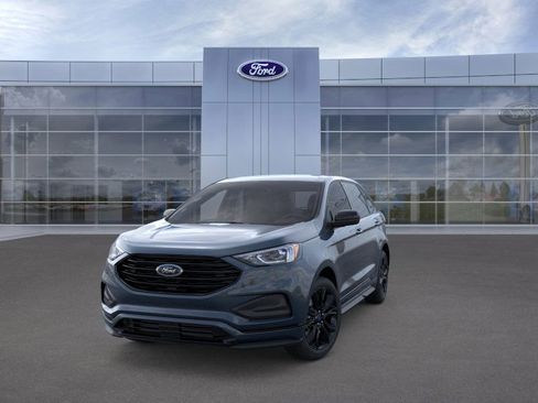 New 2024 Ford Edge SE w/ Black Appearance Package image 2
