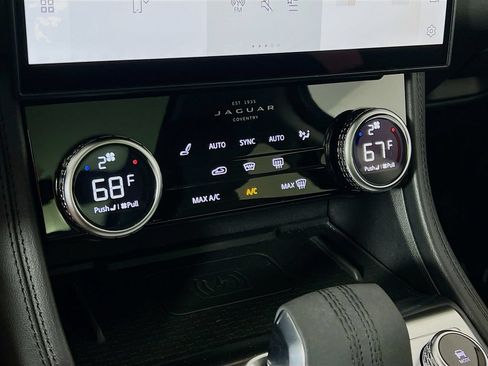 Used 2023 Jaguar F-PACE S AWD/4WD image 16