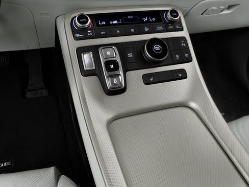 Used 2026 Hyundai Palisade Calligraphy image 9