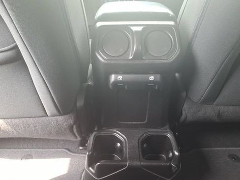 Certified 2018 Jeep Wrangler Unlimited Sport S AWD/4WD image 17