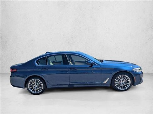 Certified 2023 BMW 530i w/ Convenience Package RWD image 4