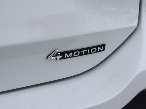 New 2026 Volkswagen Tiguan SE AWD/4WD image 11