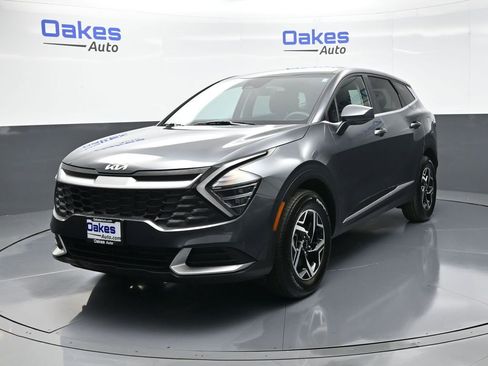 Certified 2024 Kia Sportage LX image 3