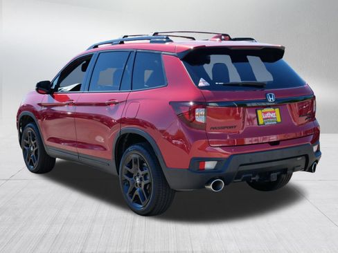 Used 2024 Honda Passport Black Edition image 5