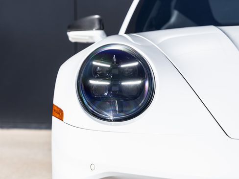 Used 2025 Porsche 911 Carrera GTS image 13