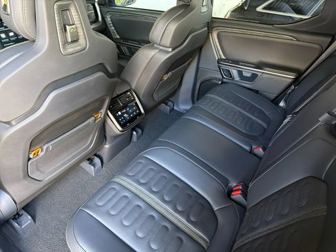 Used 2022 Rivian R1T Launch Edition AWD/4WD image 11