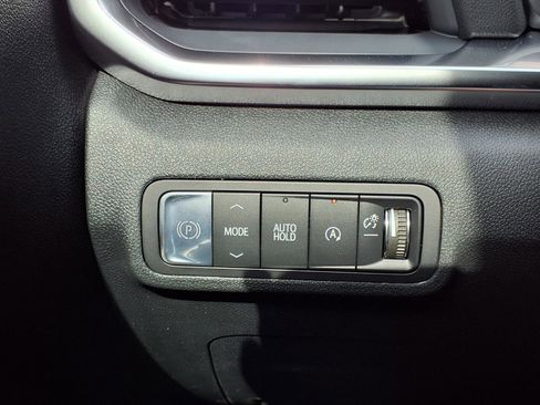 New 2026 GMC Terrain Elevation w/ Technology Package II FWD image 12