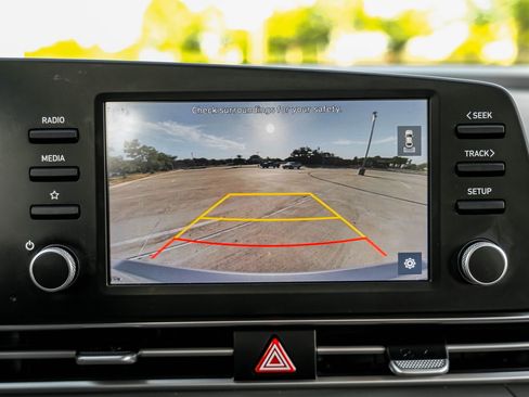 Used 2023 Hyundai Elantra SEL FWD image 19