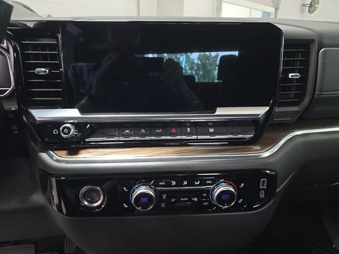 Certified 2024 GMC Sierra 1500 Elevation AWD/4WD image 21