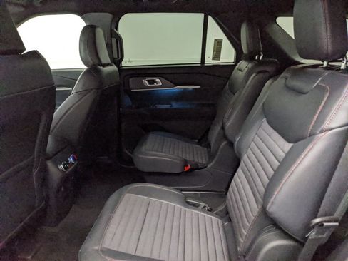 New 2025 Ford Explorer ST-Line w/ Premium Package image 23