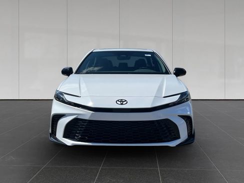 New 2026 Toyota Camry Hybrid w/ Multimedia Upgrade Package FWD image 8