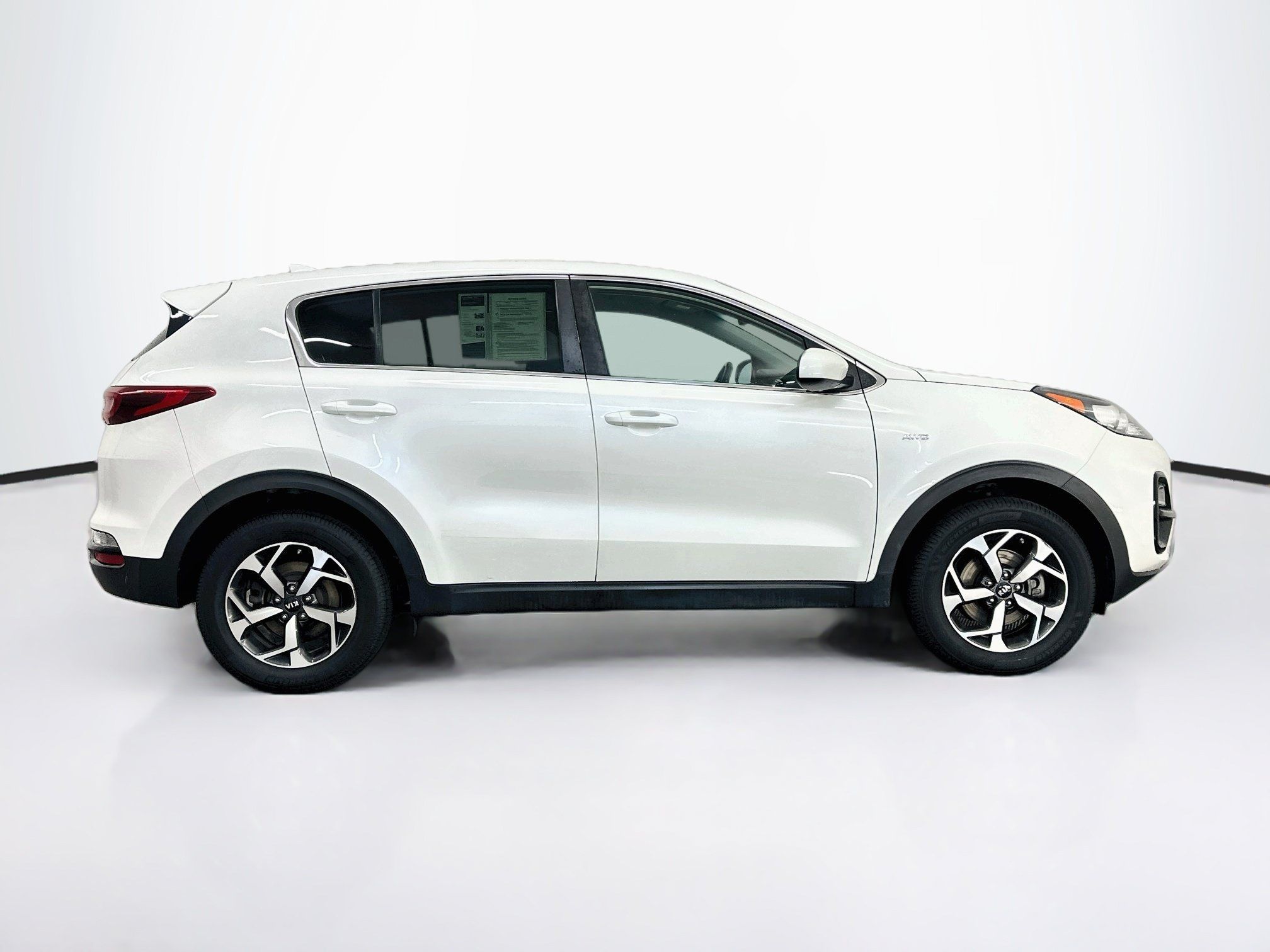 Used 2021 Kia Sportage LX AWD/4WD image 10