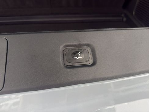 New 2025 Ford Expedition Platinum w/ Stealth Performance Package image 21