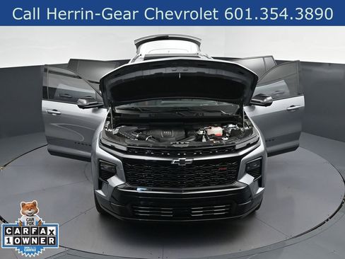 Used 2024 Chevrolet Traverse RS image 52