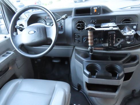 Used 2013 Ford E-150 and Econoline 150 w/ PWR Group RWD image 12
