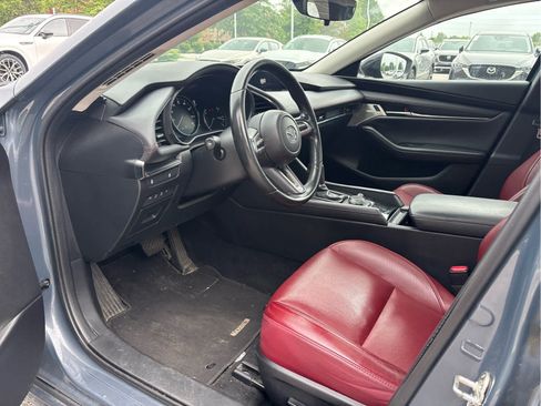 Used 2023 MAZDA MAZDA3 s FWD image 6