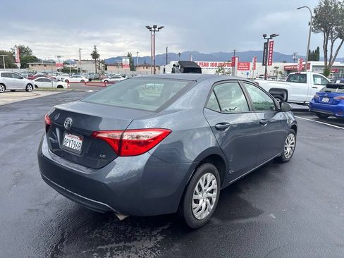 Used 2018 Toyota Corolla LE FWD image 4