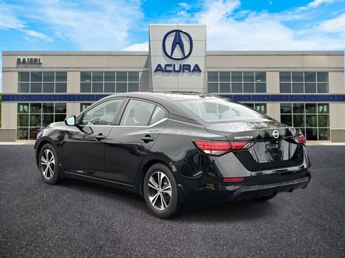 Used 2022 Nissan Sentra SV image 3