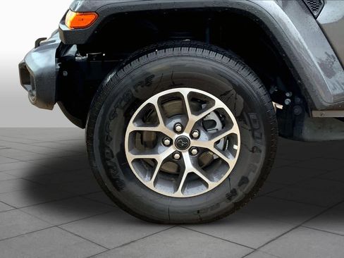 New 2026 Jeep Gladiator Sport image 11