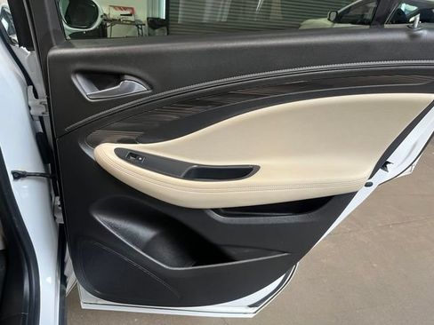 Used 2020 Buick Envision FWD image 13