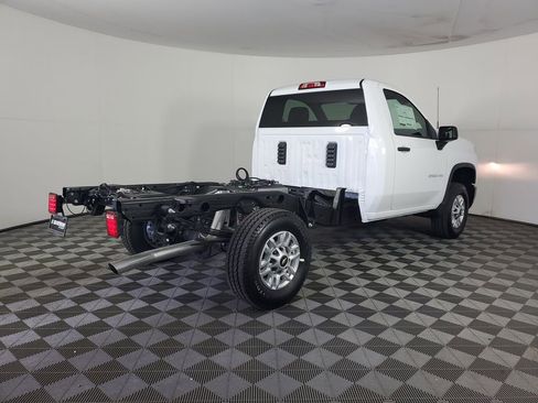 New 2026 Chevrolet Silverado 2500 W/T RWD image 4