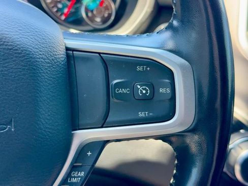 Used 2020 RAM 1500 Big Horn AWD/4WD image 18