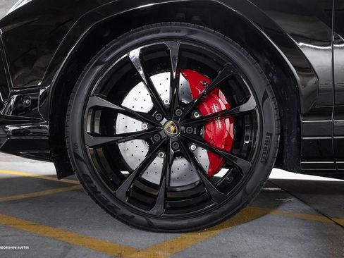 Used 2024 Lamborghini Urus S image 5