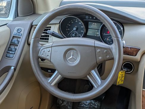Used 2006 Mercedes-Benz R 350 4MATIC w/ Trim Pkg image 18