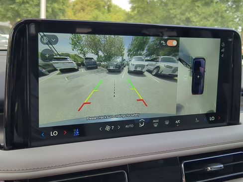 New 2026 Lincoln Aviator 2WD image 16