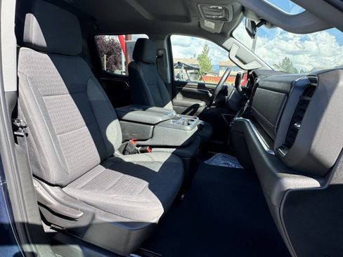 Used 2022 Chevrolet Silverado 1500 LT image 10