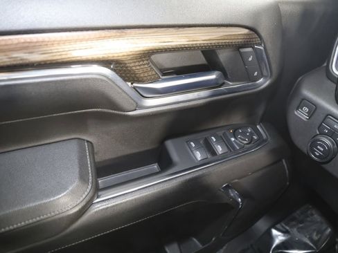 Used 2024 Chevrolet Silverado 1500 LT AWD/4WD image 26