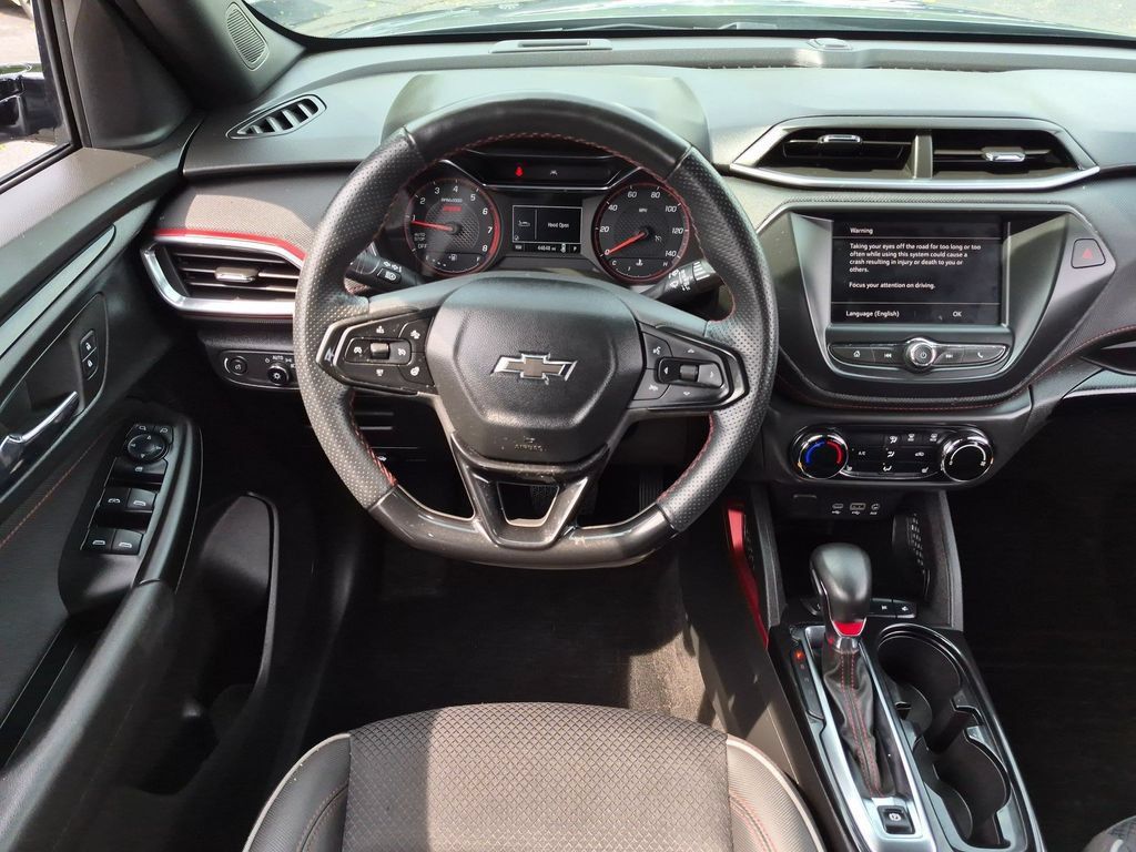 Used 2023 Chevrolet TrailBlazer RS FWD image 24