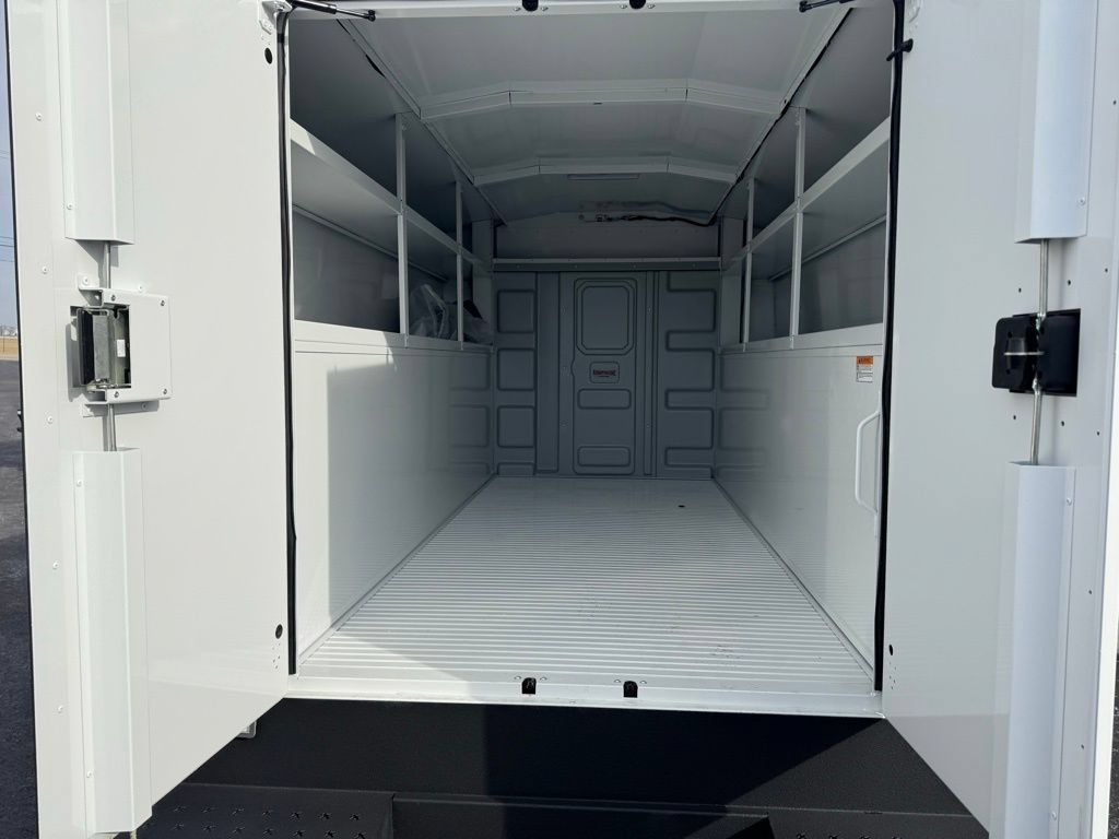 New 2026 Ford E-350 and Econoline 350 Super Duty w/ Interior Upgrade Package RWD image 18