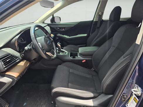 Used 2022 Subaru Outback Premium AWD/4WD image 9