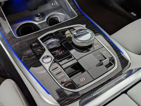 New 2026 BMW X7 xDrive40i AWD/4WD image 30