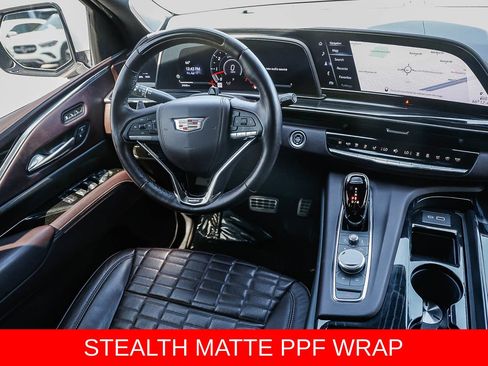 Used 2023 Cadillac Escalade ESV V w/ LPO, ONYX Package AWD/4WD image 15