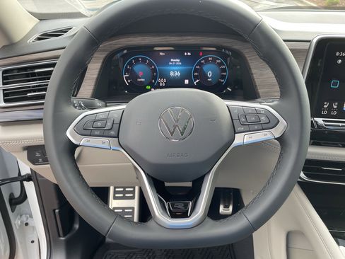 New 2026 Volkswagen Atlas SEL Premium R-Line AWD/4WD image 18