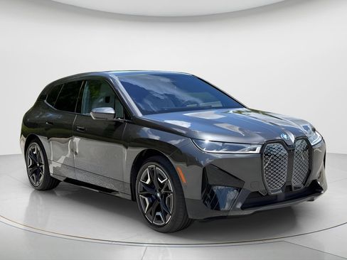 Used 2025 BMW iX M60 AWD/4WD image 3