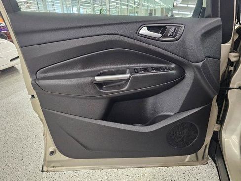 Used 2018 Ford Escape SE image 26