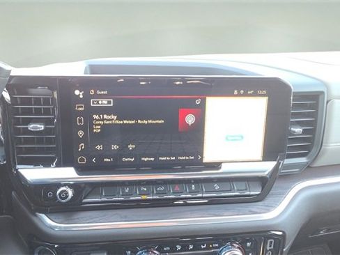 New 2026 GMC Sierra 2500 SLT w/ SLT Premium Package image 10