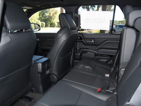 New 2025 Toyota 4Runner Limited image 8