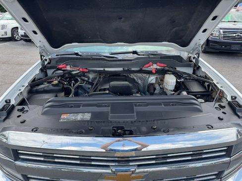 Used 2018 Chevrolet Silverado 2500 LT AWD/4WD image 23