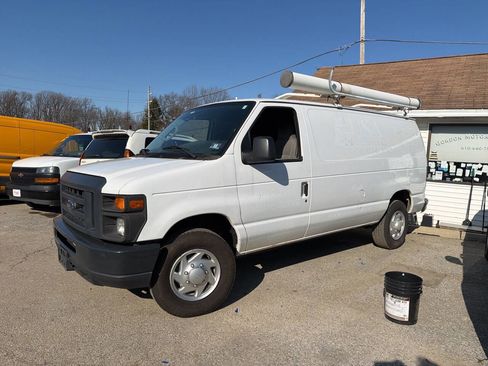 Used 2013 Ford E-250 and Econoline 250 w/ Commercial Cargo Van Pkg image 3