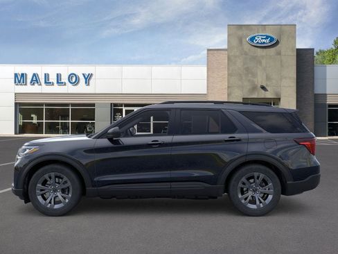 New 2026 Ford Explorer Active image 5
