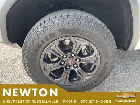 Used 2024 GMC Canyon Elevation w/ Trailering Package AWD/4WD image 42