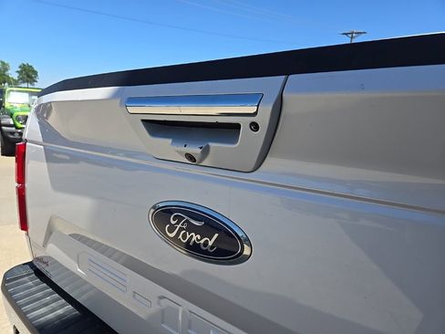 Used 2019 Ford F150 Lariat w/ Equipment Group 502A Luxury AWD/4WD image 20