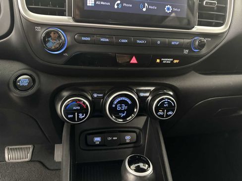 Certified 2024 Hyundai Venue SEL FWD image 20