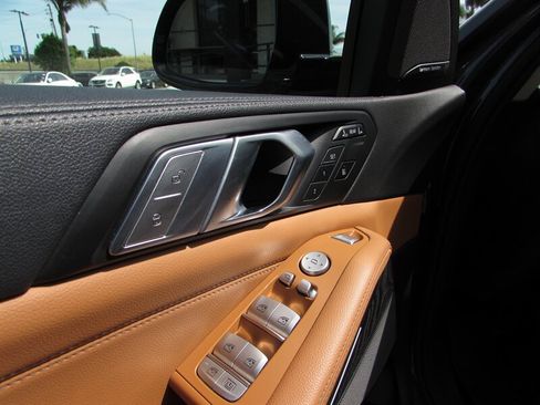 Used 2020 BMW X7 xDrive40i w/ Premium Package image 6