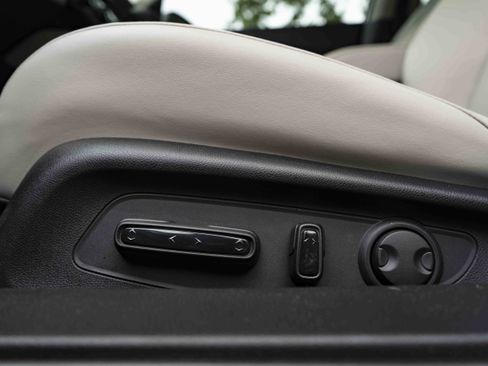 Used 2025 Honda Accord Touring image 42