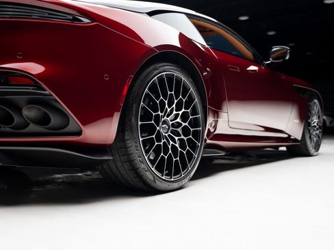 Used 2023 Aston Martin DBS Coupe RWD image 83